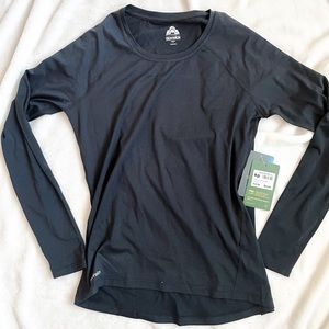 NWT EMS tech wick long sleeve shirt